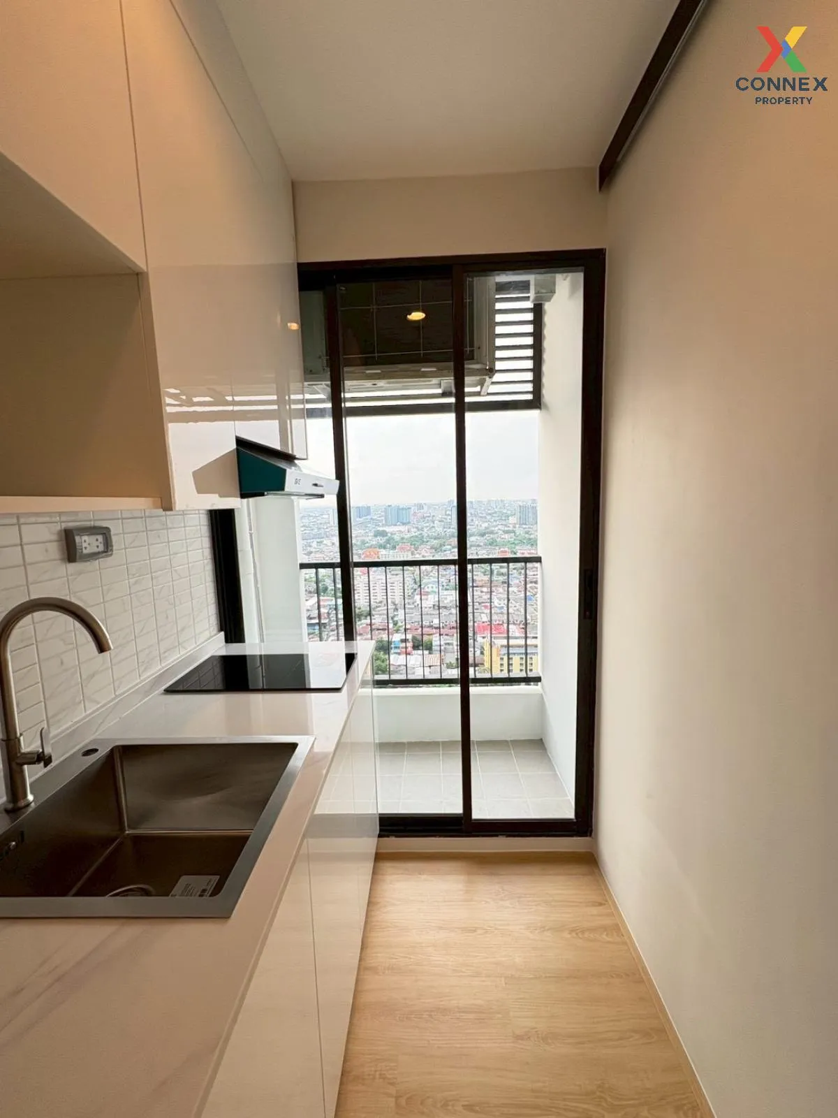 For Sale Condo , Ideo Sathorn - Thapra , high floor , newly renov