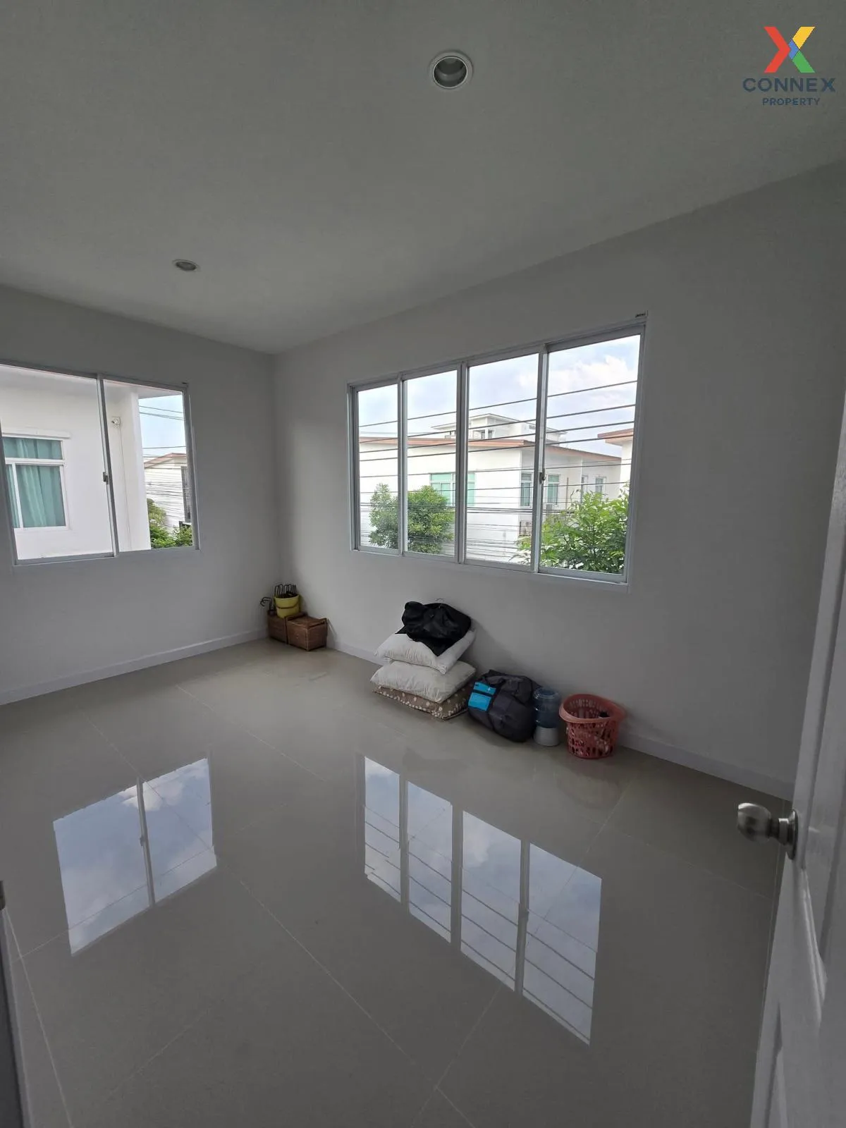 For Sale Townhouse/Townhome  , The Miracle Phetkasem 63 Project 2