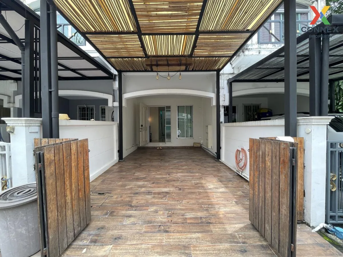 For Sale Townhouse/Townhome  , Baan Klang Muang The Paris Rama 9- 2