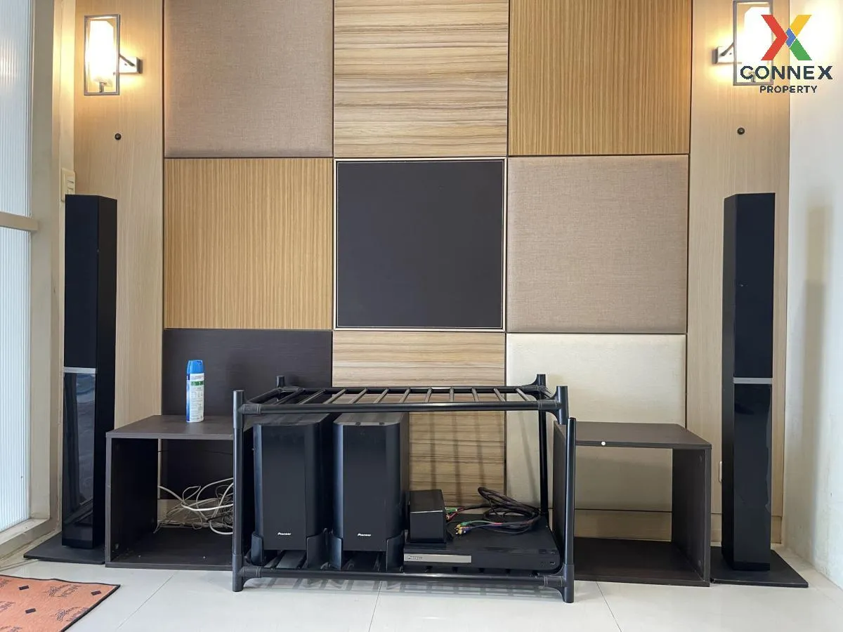 For Sale Townhouse/Townhome  , Baan Klang Muang The Paris Rama 9-