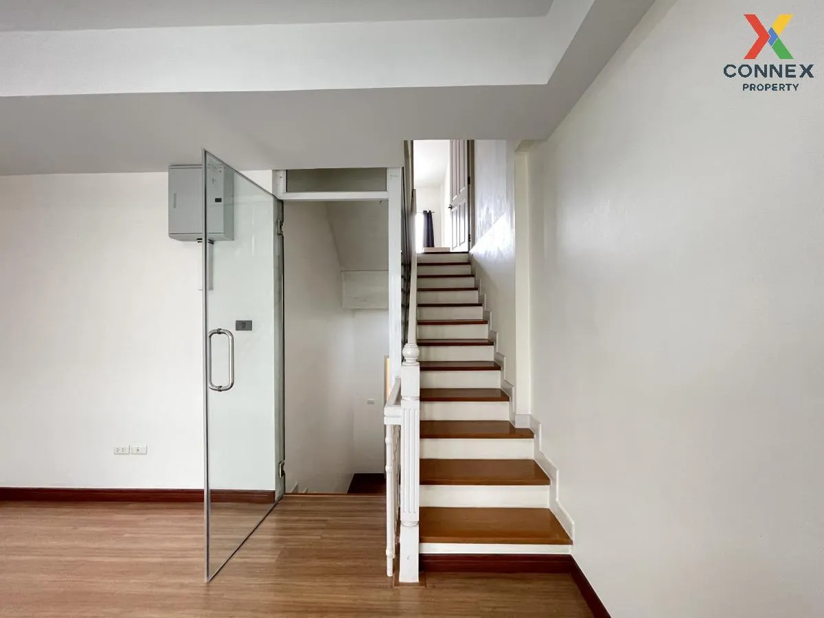 For Sale Townhouse/Townhome  , Baan Klang Muang The Paris Rama 9-