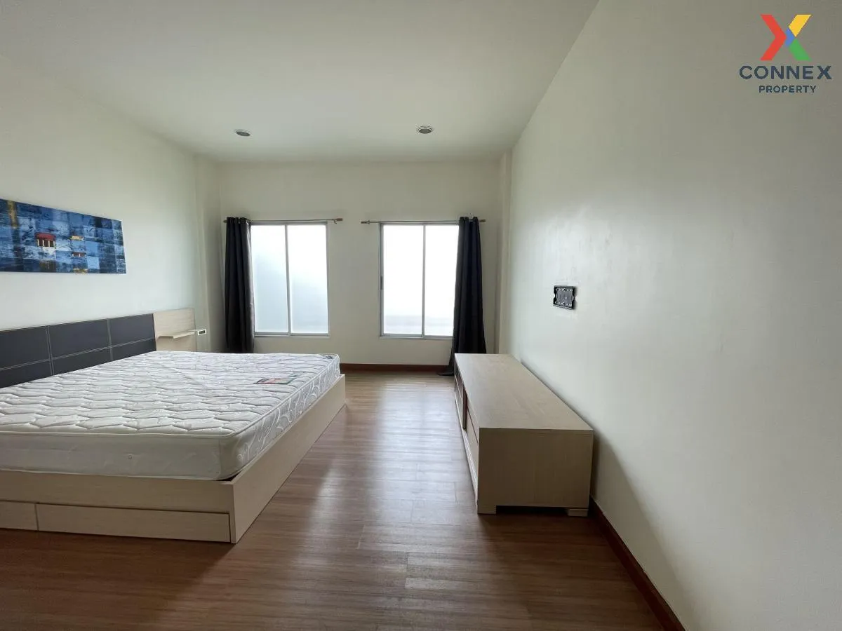 For Sale Townhouse/Townhome  , Baan Klang Muang The Paris Rama 9-