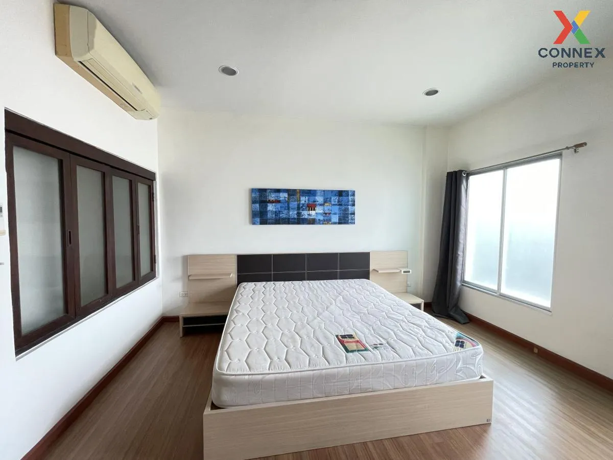 For Sale Townhouse/Townhome  , Baan Klang Muang The Paris Rama 9-