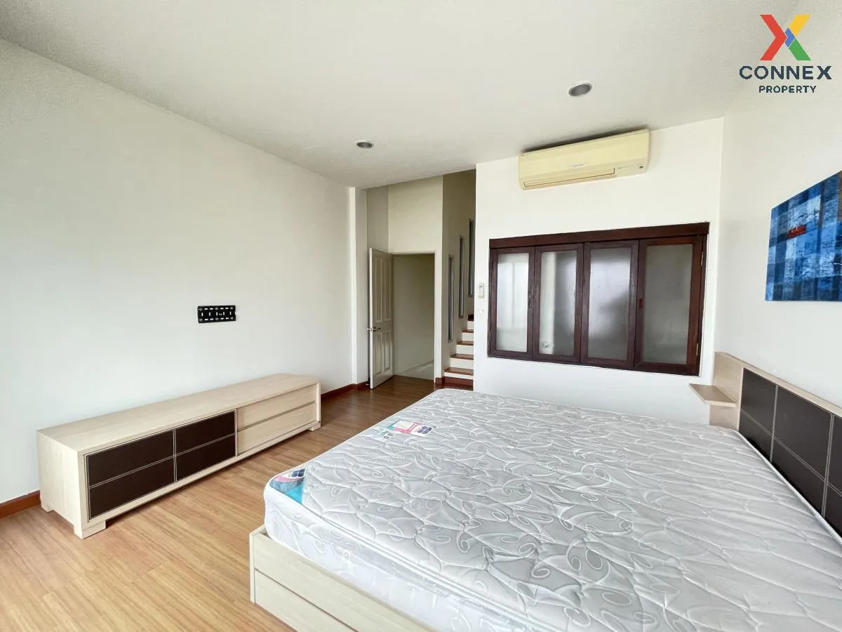 For Sale Townhouse/Townhome  , Baan Klang Muang The Paris Rama 9-