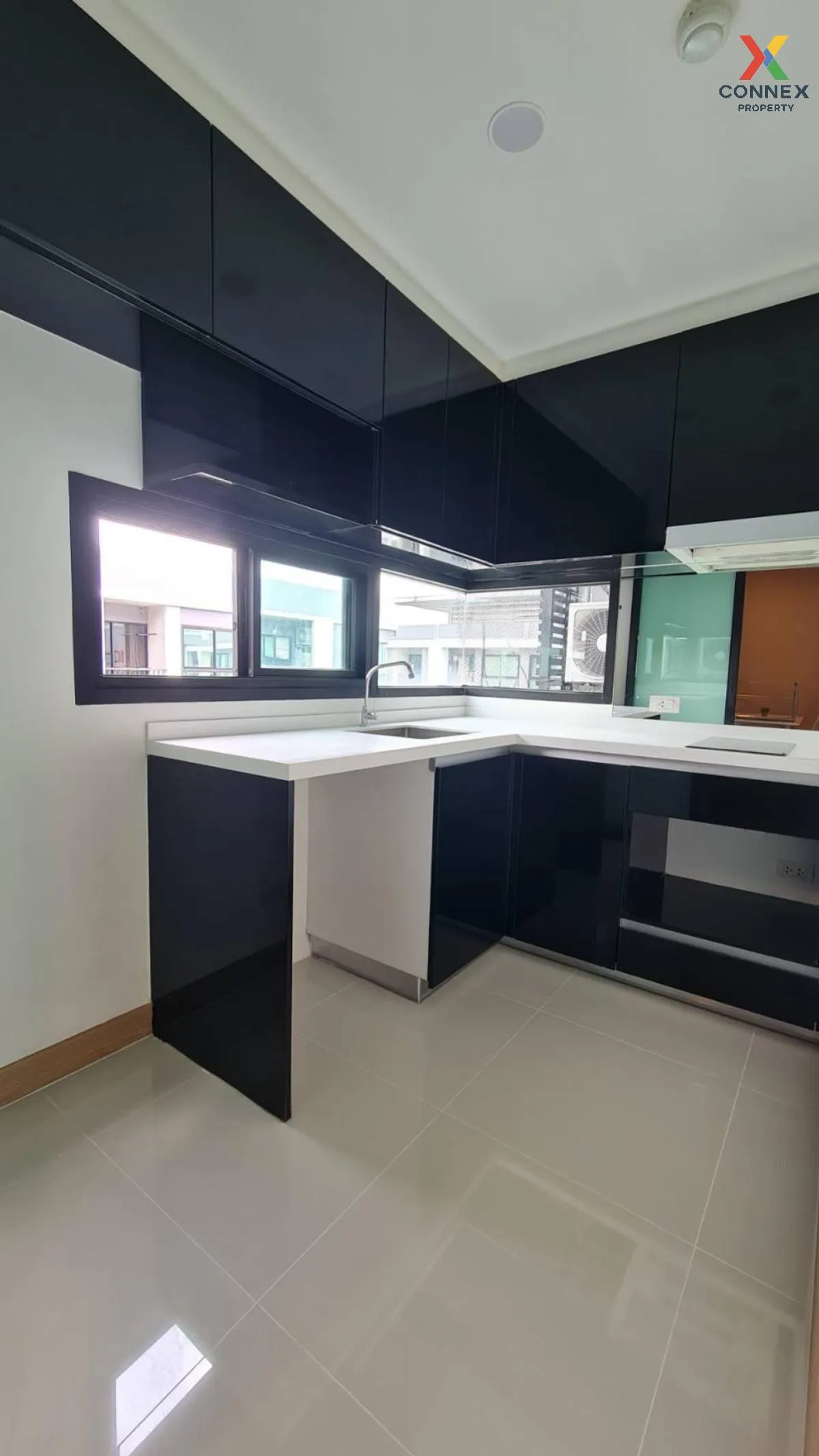 เช่าคอนโด  เมโทร สกาย รัชดา MRT-สุทธิสาร ดินแดง เขต ดินแดง กรุงเท