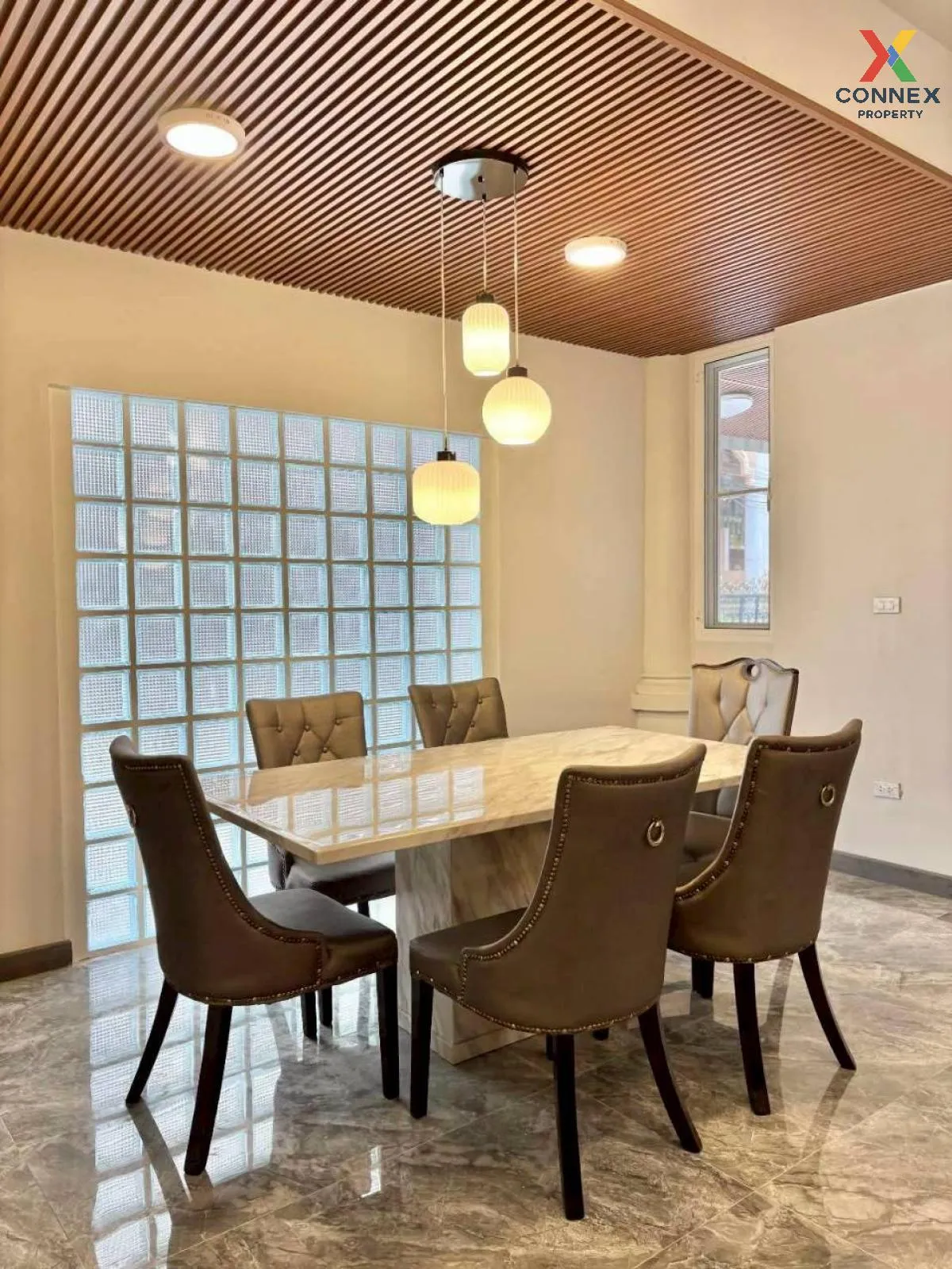 เช่าบ้านใจกลางทองหล่อซอย 25  หน้ากว้าง คลองตันเหนือ เขต วัฒนา กรุ