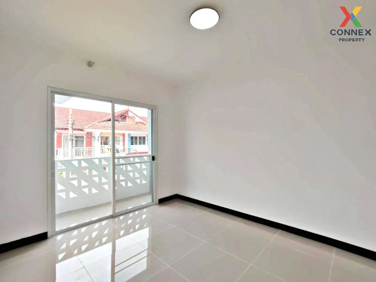 For Sale Townhouse/Townhome  , Baan Phrueksa 3 Bang Bua Thong , w