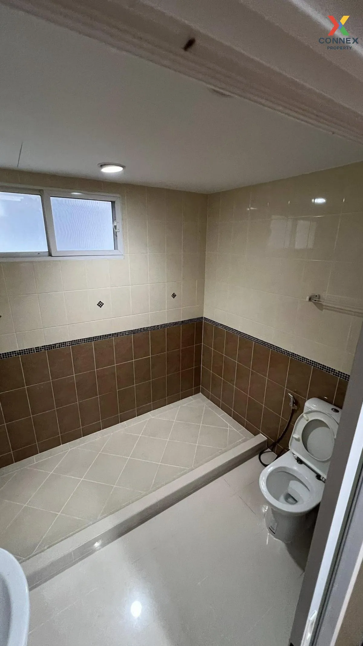 For Sale Townhouse/Townhome  , Baan Klang Muang S - Sense Srinakh For Sale Townhouse/Townhome  , Baan Klang Muang S - Sense Srinakh