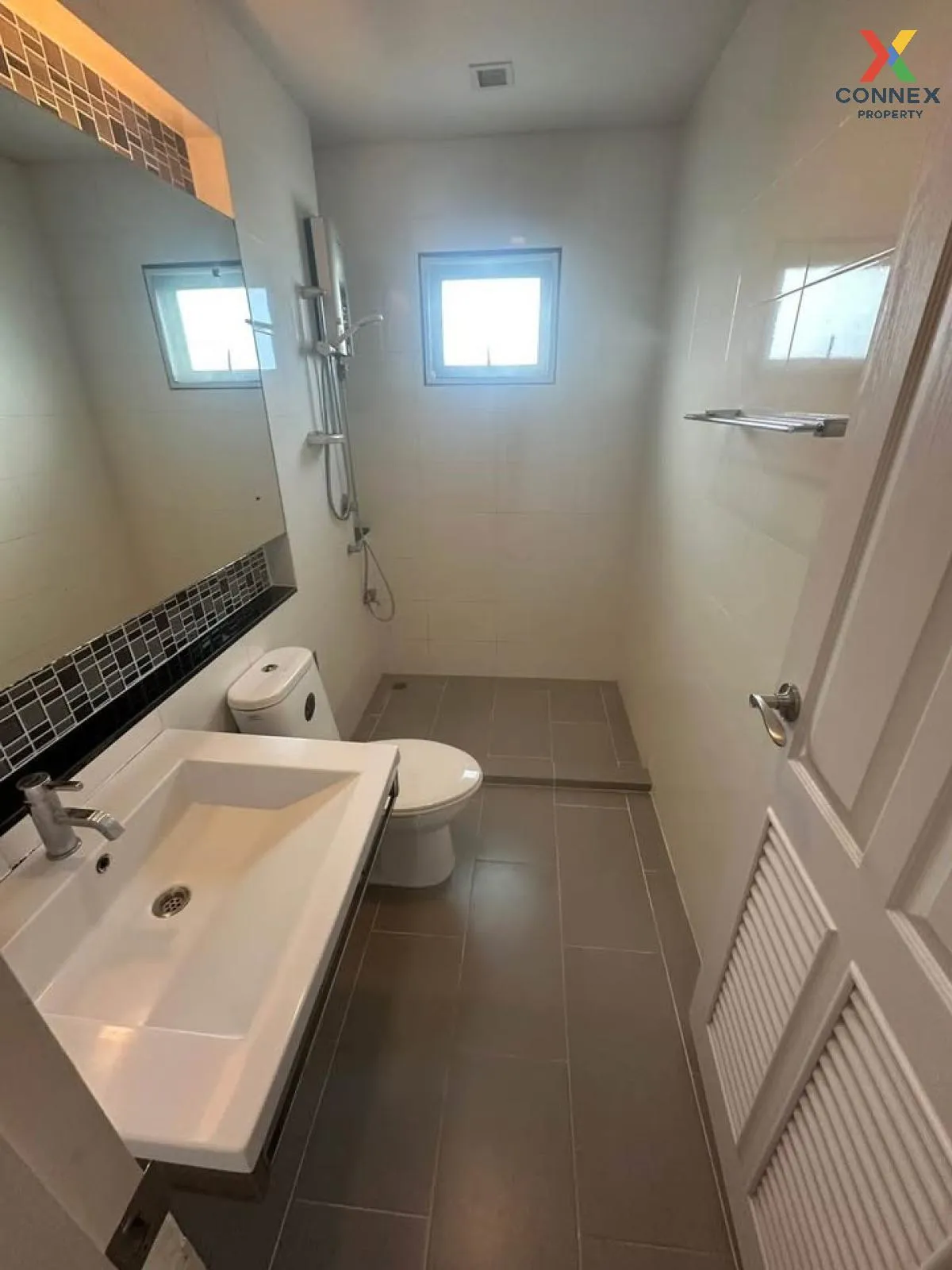 For Sale House , Setthasiri Srinakarin - Rama 9 , MRT-Lam Sali , 