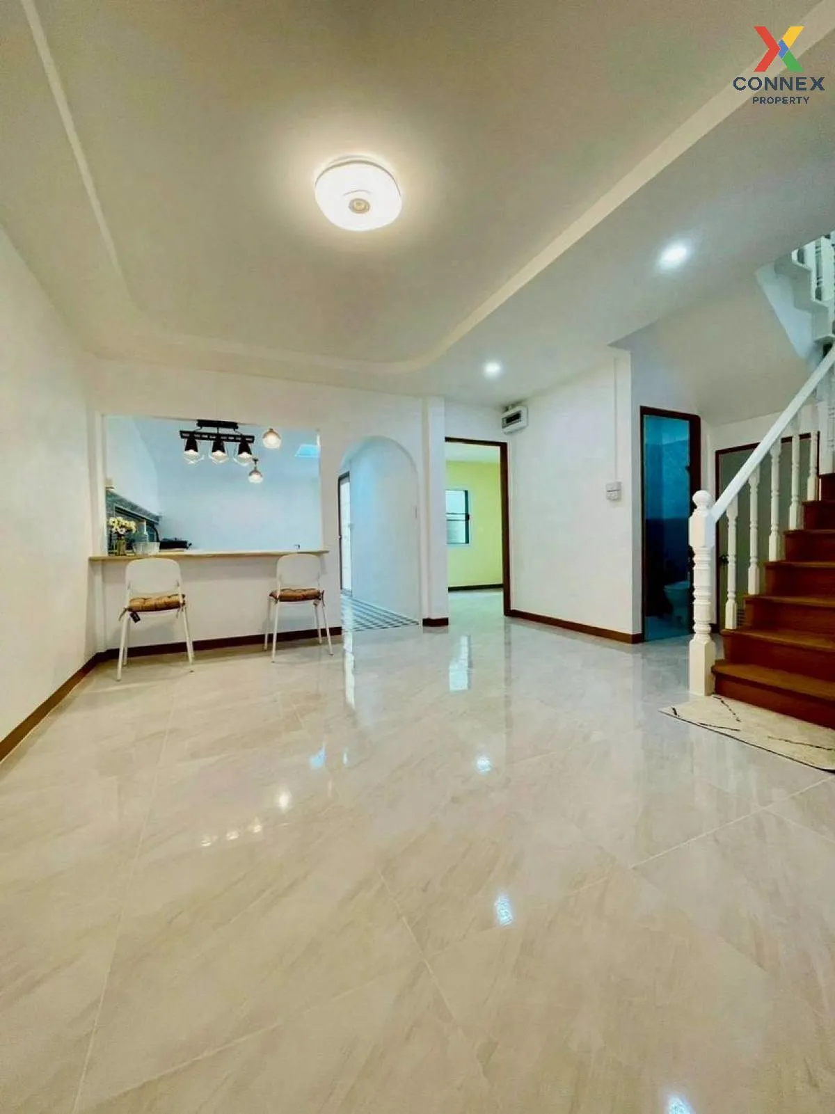 ขายทาวน์เฮ้าส์/ทาวน์โฮม  บัวทองธานี พาร์ค หน้ากว้าง บางบัวทอง บาง 4