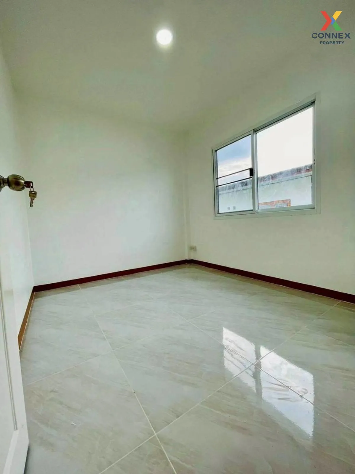 ขายทาวน์เฮ้าส์/ทาวน์โฮม  บัวทองธานี พาร์ค หน้ากว้าง บางบัวทอง บาง