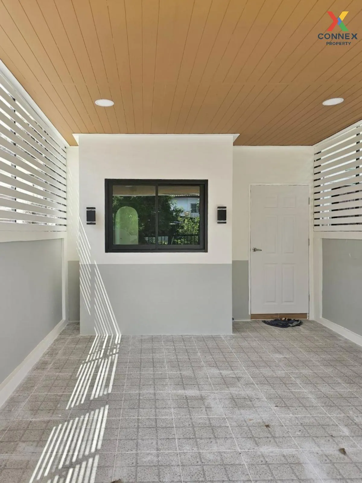 ขายทาวน์เฮ้าส์/ทาวน์โฮม  ทาวน์แอนด์คันทรี่ กระทุ่มราย เขต หนองจอก 2