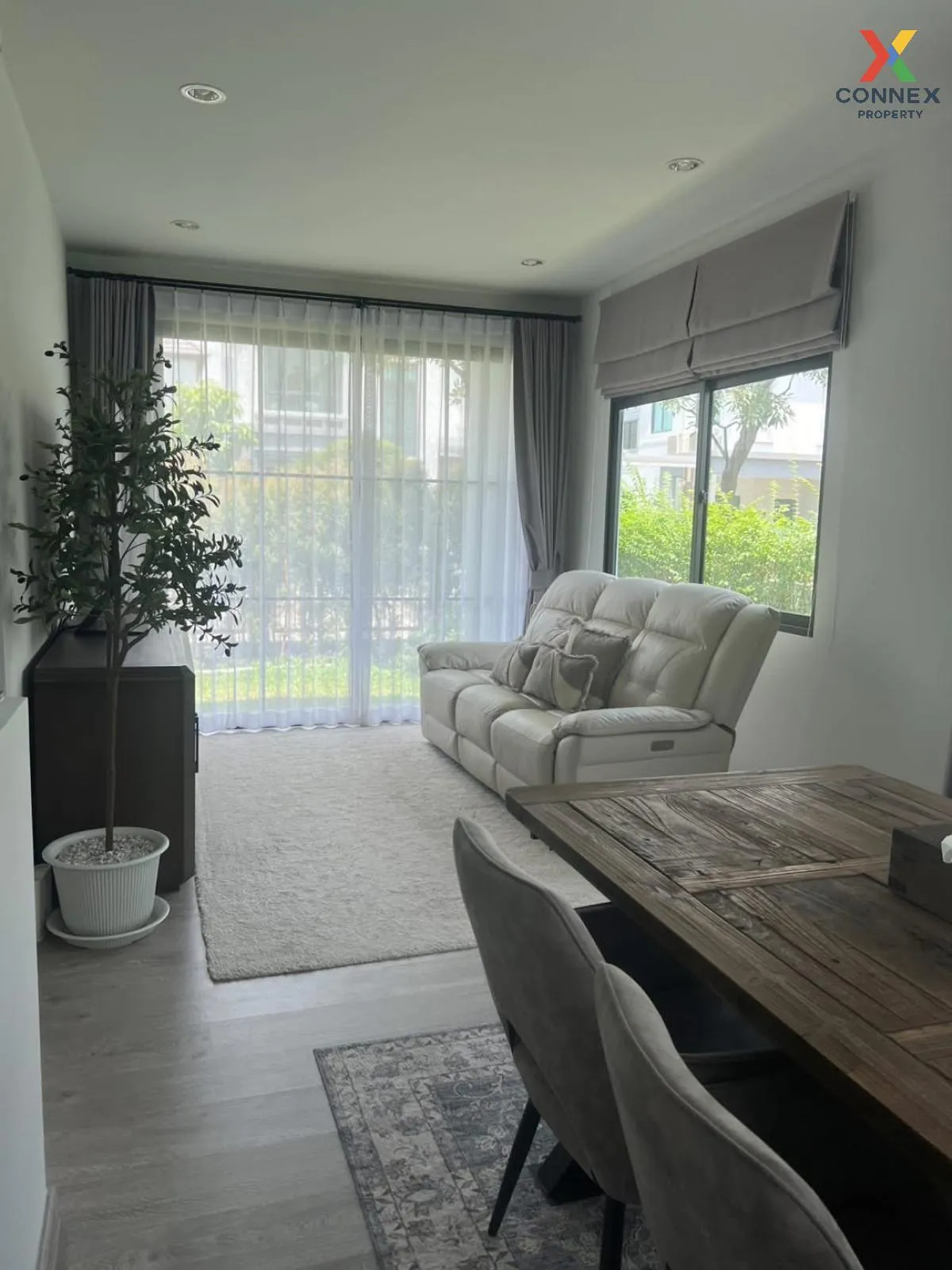 For Sale House , Sanransiri Ramkhamhaeng , wide frontage , MRT-Mi For Sale House , Sanransiri Ramkhamhaeng , wide frontage , MRT-Mi 2
