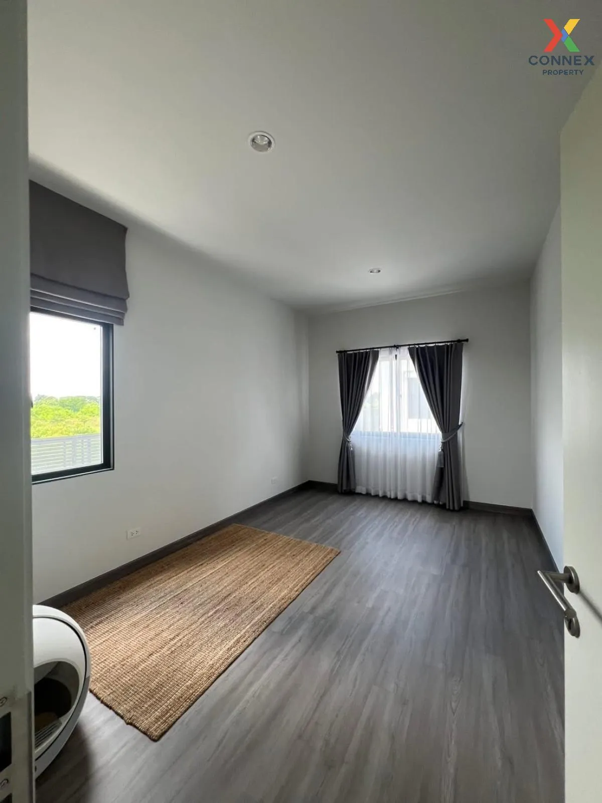 For Sale House , Sanransiri Ramkhamhaeng , wide frontage , MRT-Mi For Sale House , Sanransiri Ramkhamhaeng , wide frontage , MRT-Mi