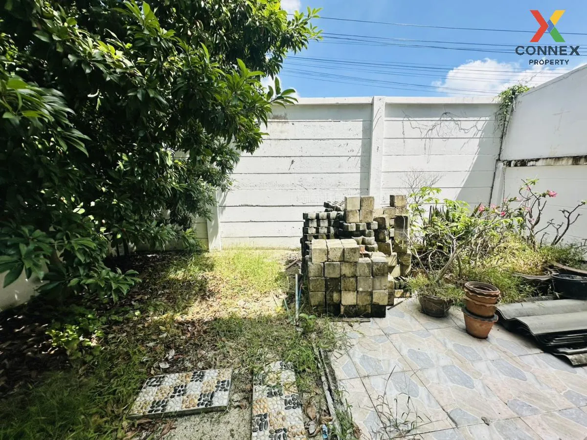For Sale Townhouse/Townhome  , Prinyaluck Light Rama 5 , corner u