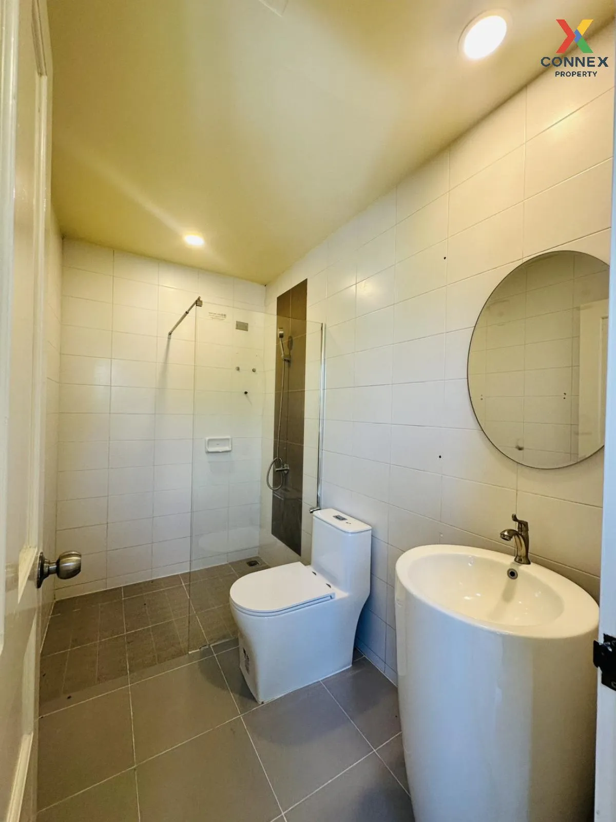 For Sale Townhouse/Townhome  , Prinyaluck Light Rama 5 , corner u