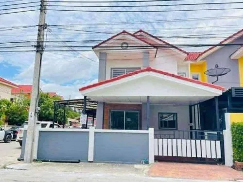 For Sale House , Siwarat 9 Bangbuathong , corner unit , wide frontage , newly renovated , Bang Bua Thong , Bang Bua Thong , Nonthaburi , CX-134703