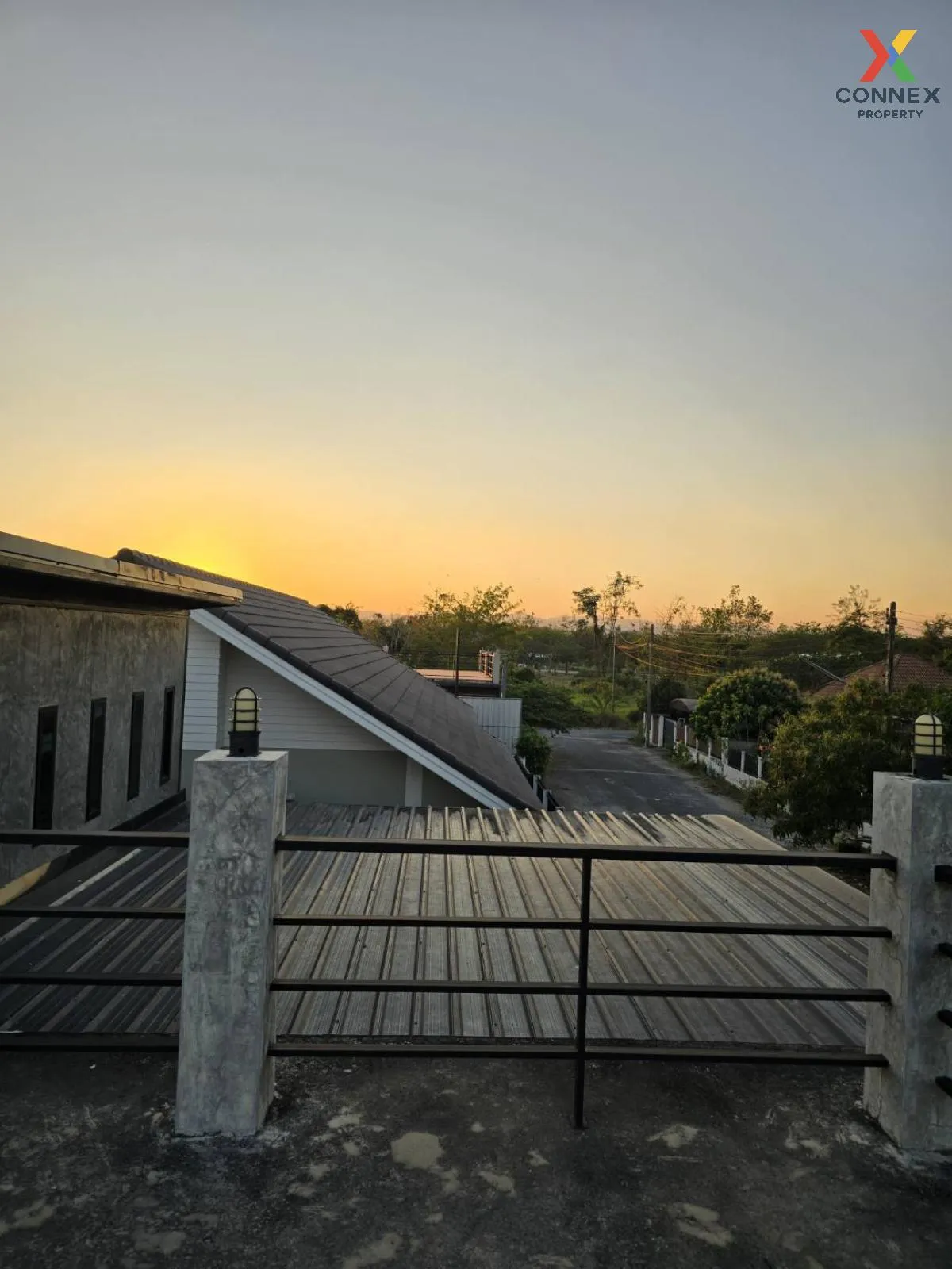 For Sale Modern Hip Loft Style House, San Pa Tong District, Chian