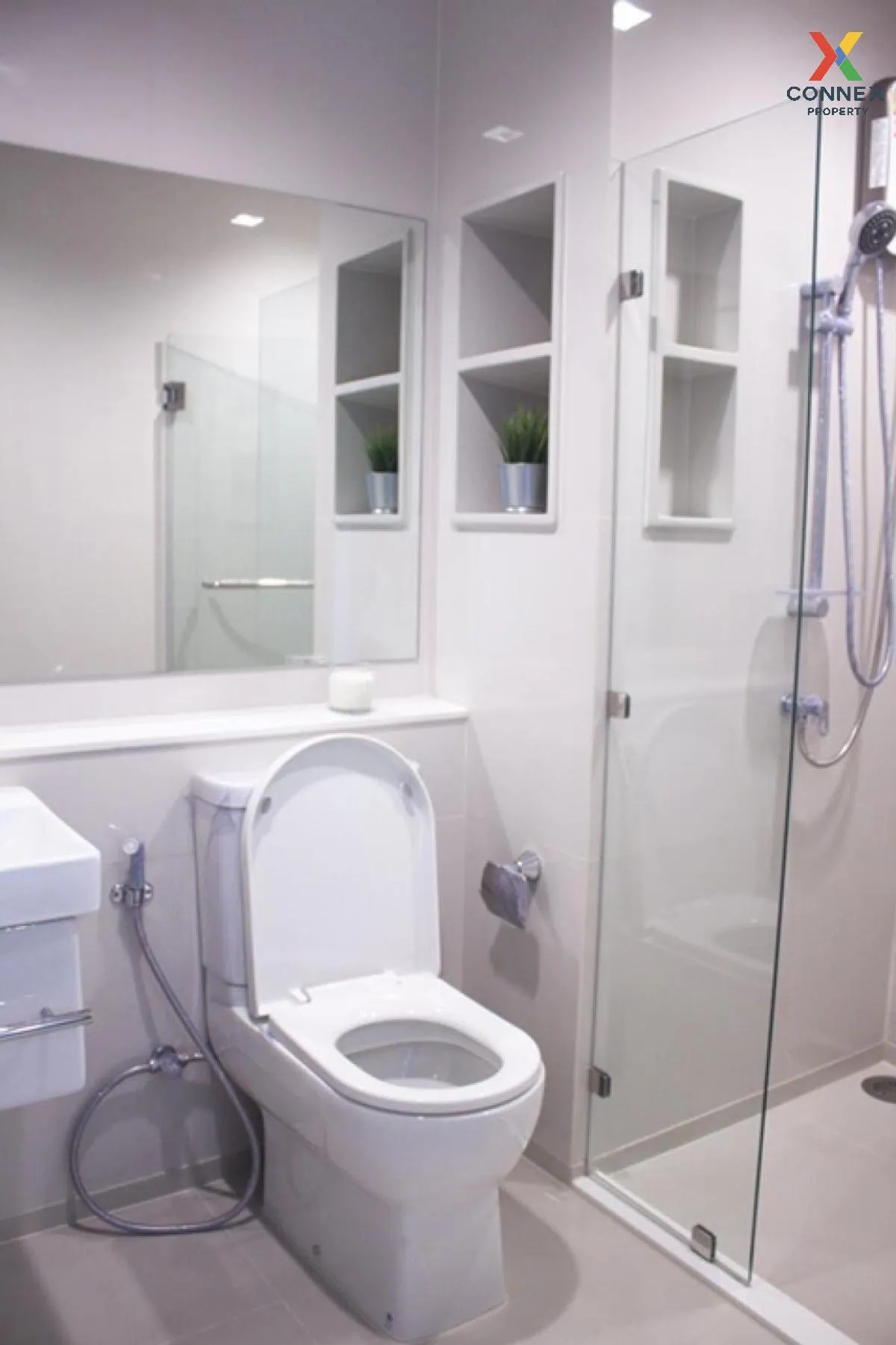 เช่าคอนโด  ไลฟ์ สุขุมวิท 62 BTS-ปุณณวิถี บางจาก เขต พระโขนง กรุงเ