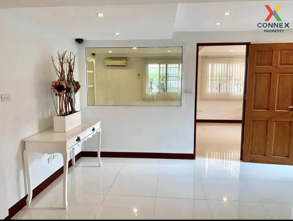 เช่าบ้าน-โฮมออฟฟิศ ทำเลดีใจกลางเมือง เสนานิคม1 ซอย17 แยก4 หน้ากว้