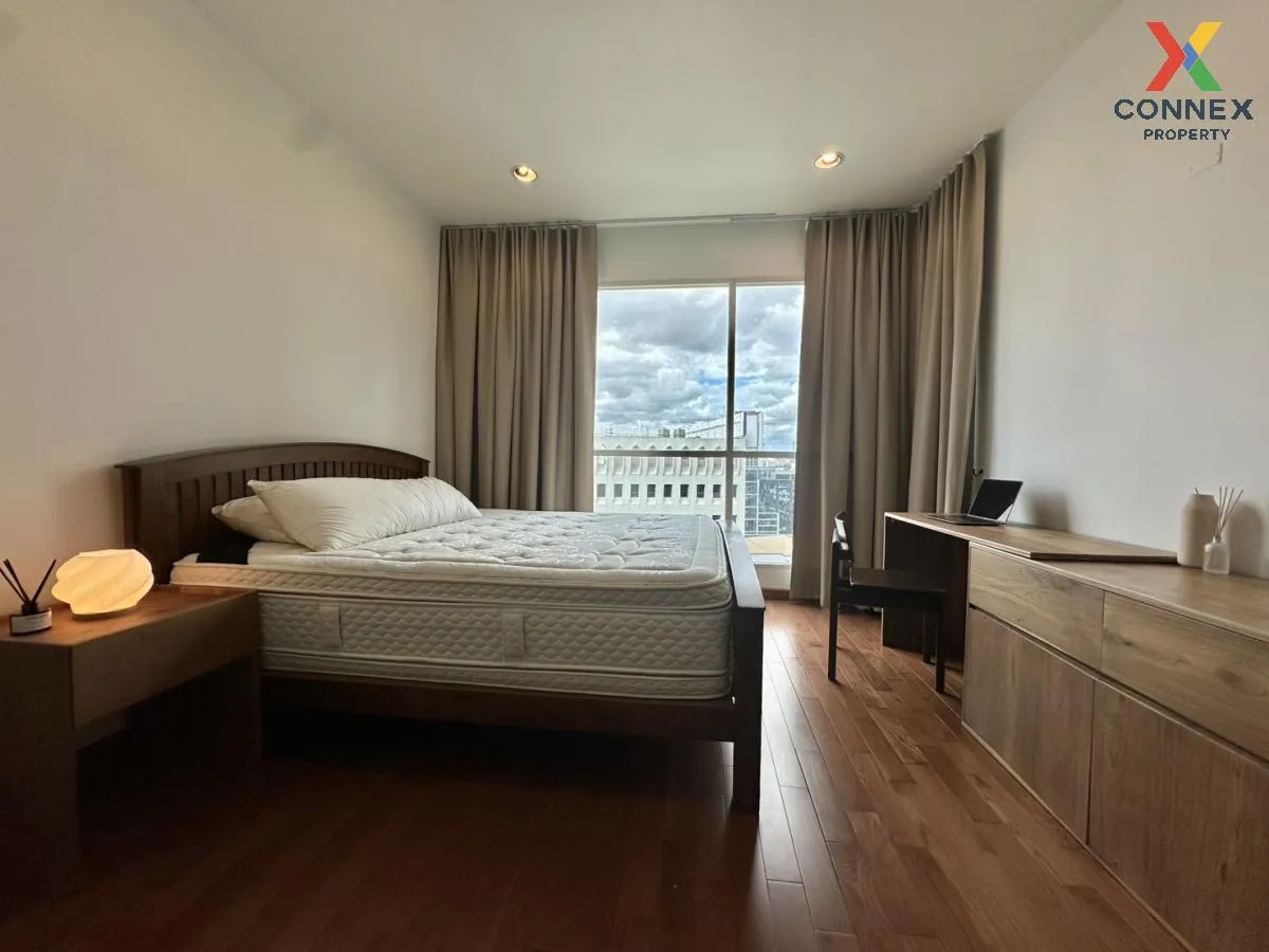 For Rent Condo , The Address Chidlom , high floor , corner unit , 3