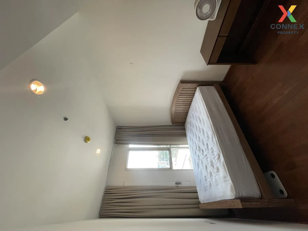 For Rent Condo , The Address Chidlom , high floor , corner unit ,