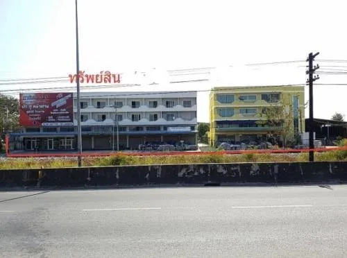 ขายอาคารพาณิชย์ 3.5 ชั้น พื้นที่ 113.60 ตารางวา บางละมุง ชลบุรี นาเกลือ บางละมุง ชลบุรี CX-134867