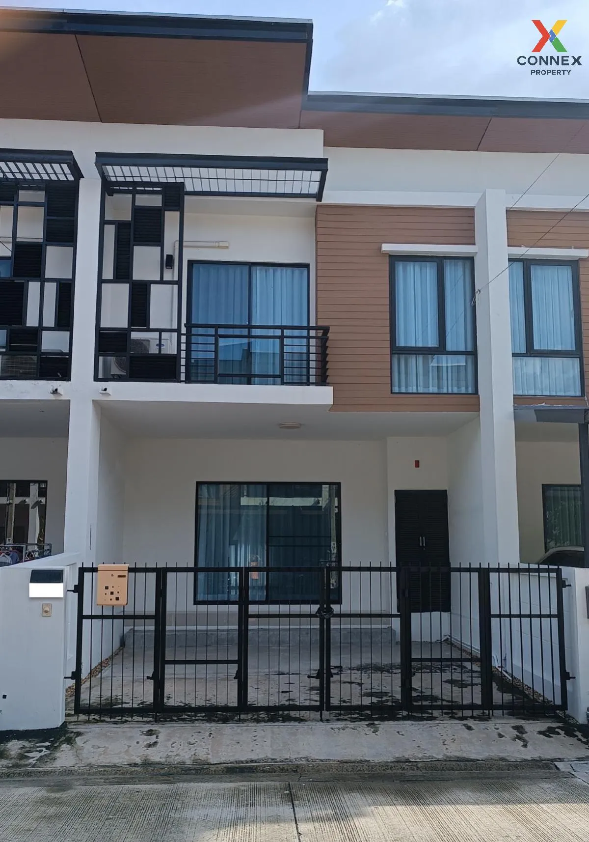 เช่าทาวน์เฮ้าส์/ทาวน์โฮม  ไอฟีล บางนา ดอกไม้ เขต ประเวศ กรุงเทพ C 1