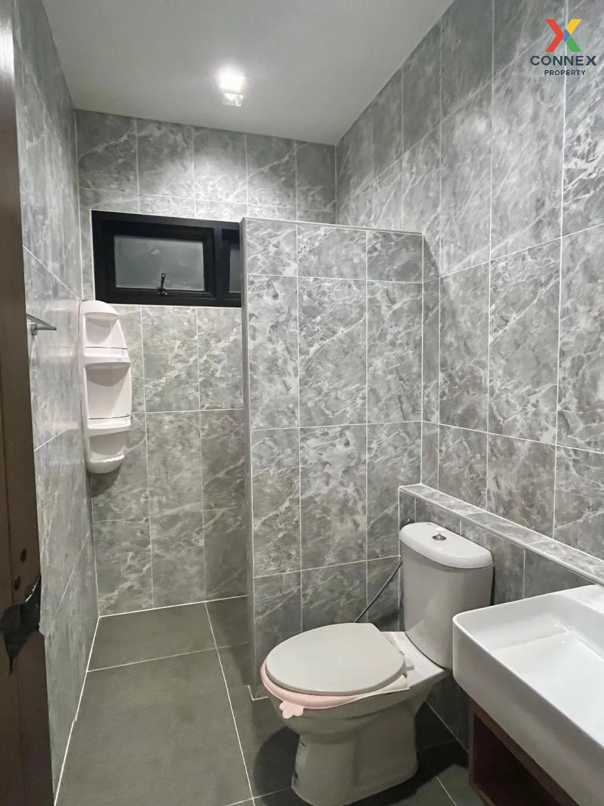 เช่าทาวน์เฮ้าส์/ทาวน์โฮม  มิวส์ เทียนทะเล 15 แสมดำ เขต บางขุนเทีย