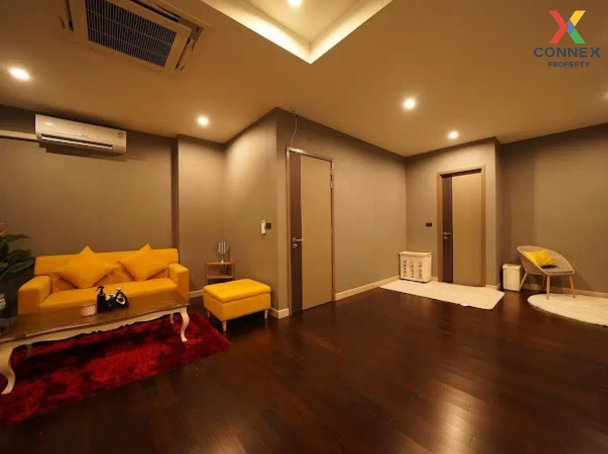 ขายบ้าน  ดิ เอท จตุจักร - รัชดา ห้องมุม หน้ากว้าง จอมพล  เขต จตุจ 4