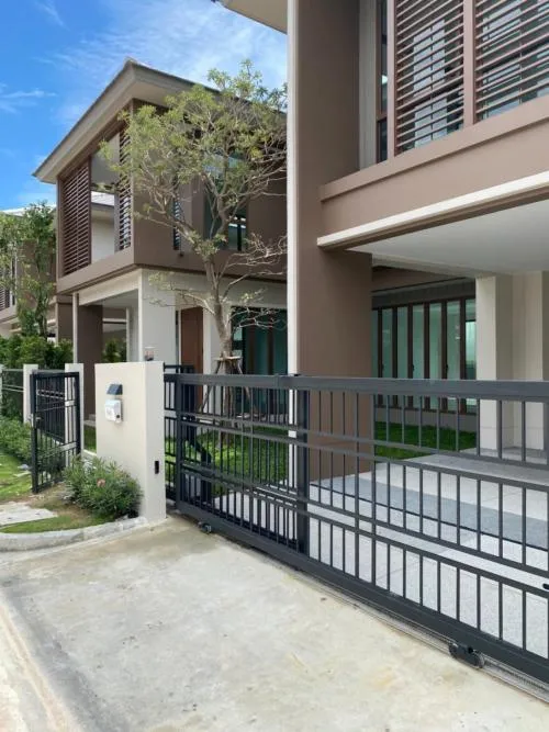 For Sale House , Burasiri Krungthep Kreetha , nice view , wide frontage , Hua Mak , Bang Kapi , Bangkok , CX-134983