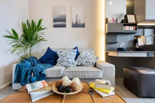 For Rent Condo , The Room Sukhumvit 69 , BTS-Phra Khanong , Phra Khanong , Watthana , Bangkok , CX-135005