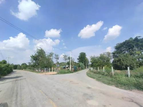 ขายที่ดินเมืองพล หมู่บ้านชัยพัฒนา ใกล้ทางออกถนนใหญ่มิตรภาพ เก่างิ้ว พล ขอนแก่น CX-135027