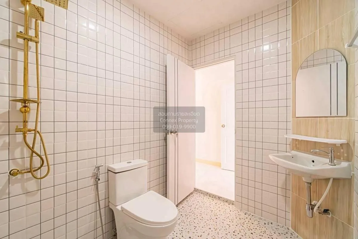 For Sale Townhouse/Townhome  , Baan Manawadee , newly renovated ,