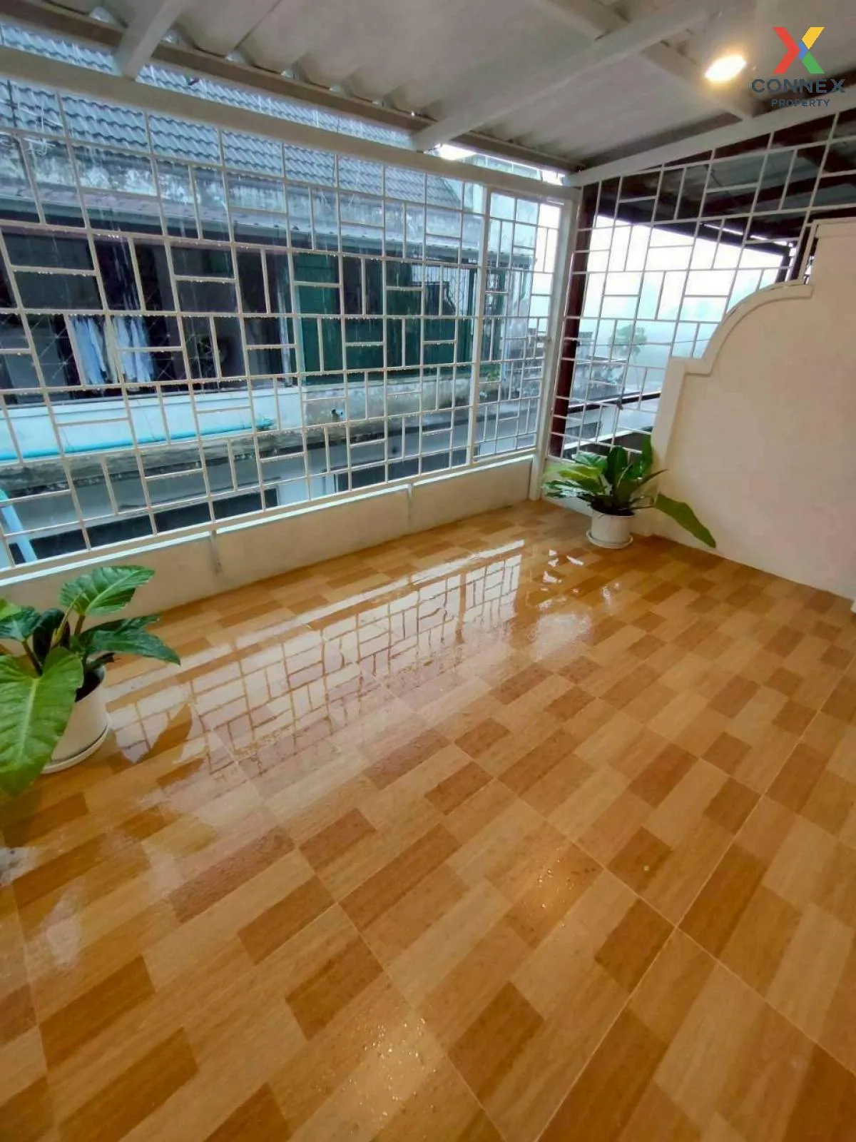 ขายทาวน์เฮ้าส์/ทาวน์โฮม  เกล้ารัตนา - ธนกาญจน์ รีโนเวทใหม่ MRT-สา