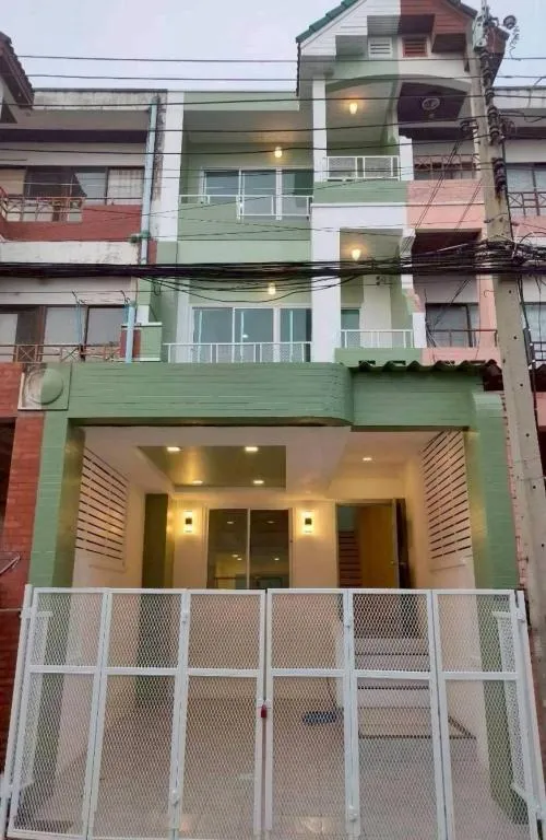 For Sale Townhouse/Townhome  , Klaorattana - Thanakan , newly renovated , MRT-Sam Yaek Bang Yai , Sao Thong Hin , Bang Yai , Nonthaburi , CX-135058