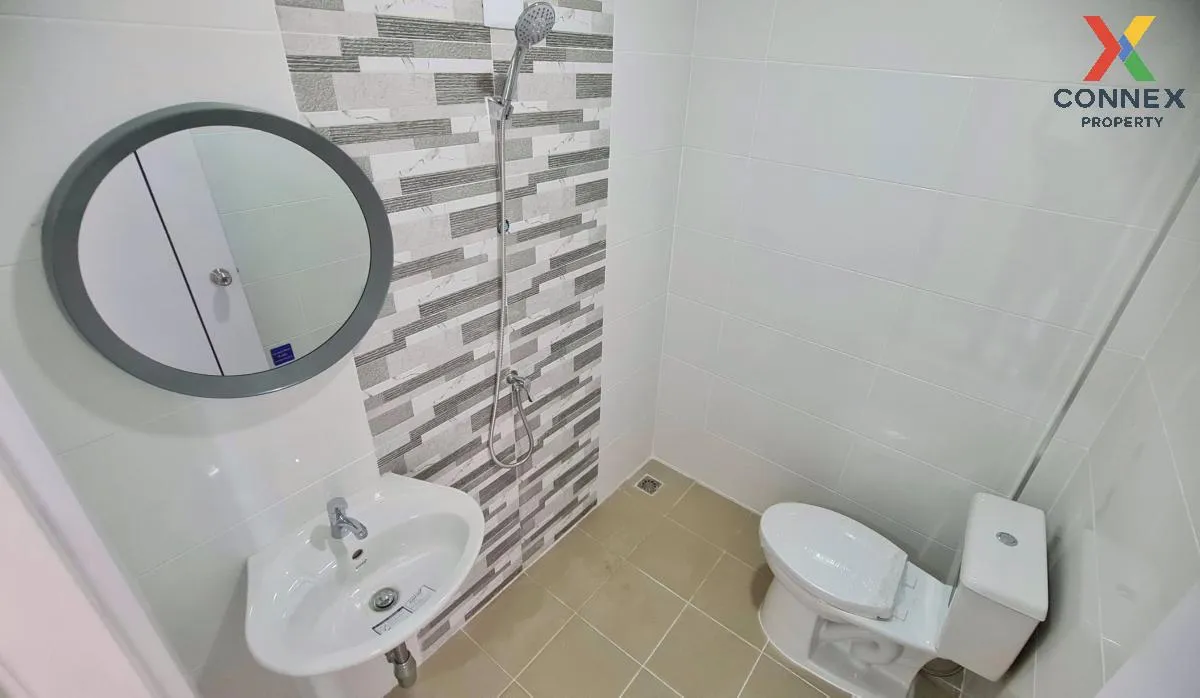 For Sale Townhouse/Townhome  , Tawanna Village , newly renovated 