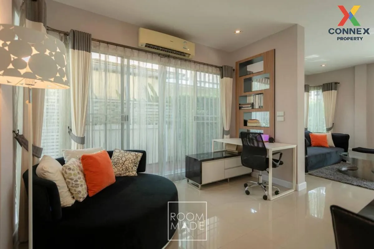 For Sale House , Bangkok Boulevard Sathorn - Pinklao , Bang Khanu