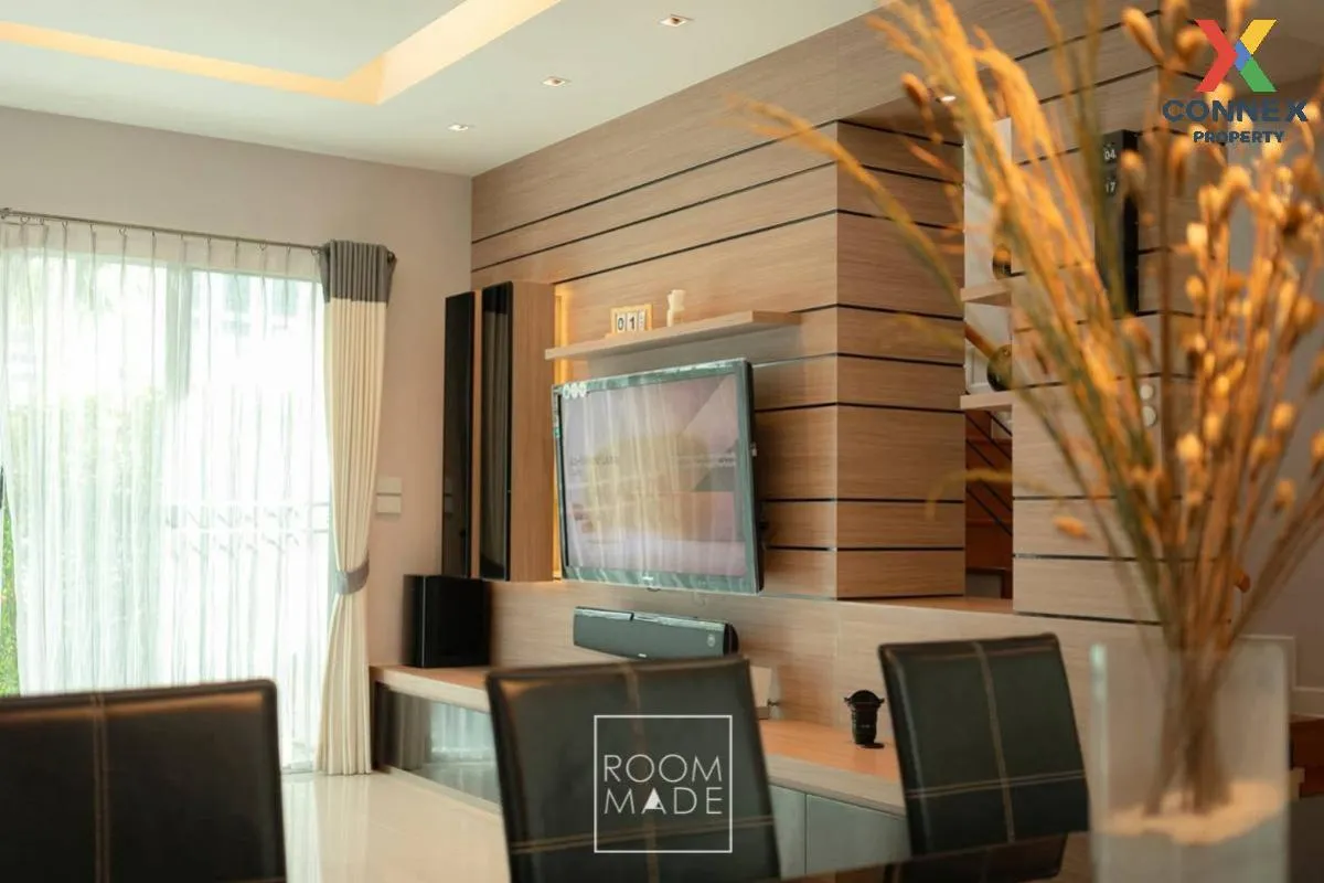 For Sale House , Bangkok Boulevard Sathorn - Pinklao , Bang Khanu