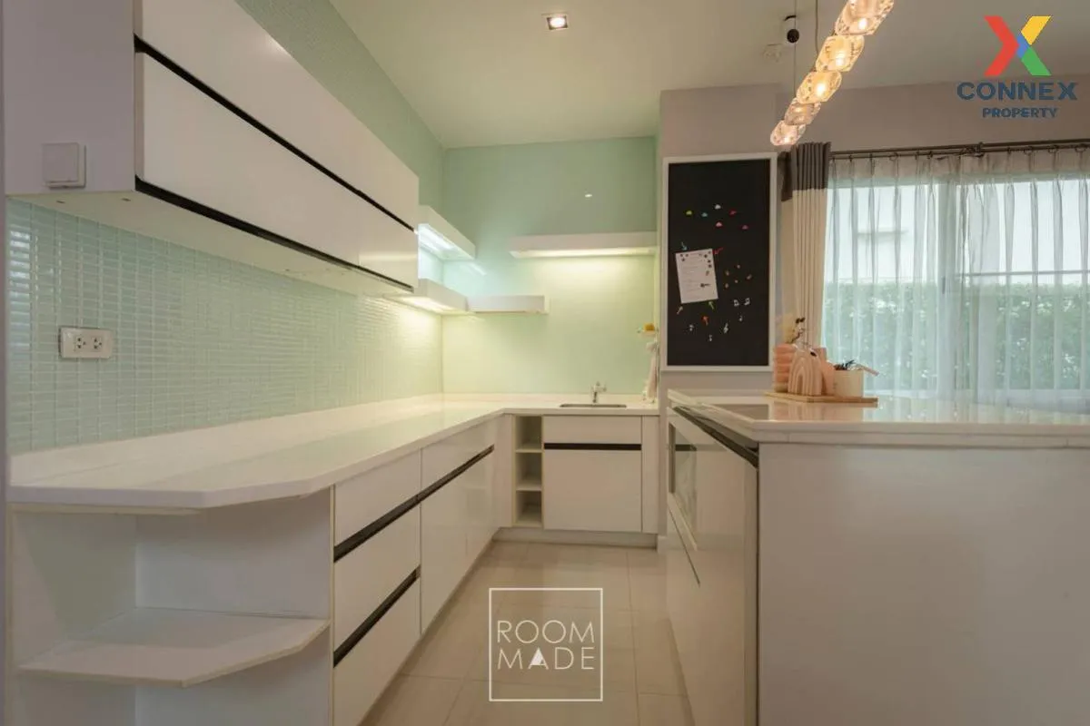 For Sale House , Bangkok Boulevard Sathorn - Pinklao , Bang Khanu