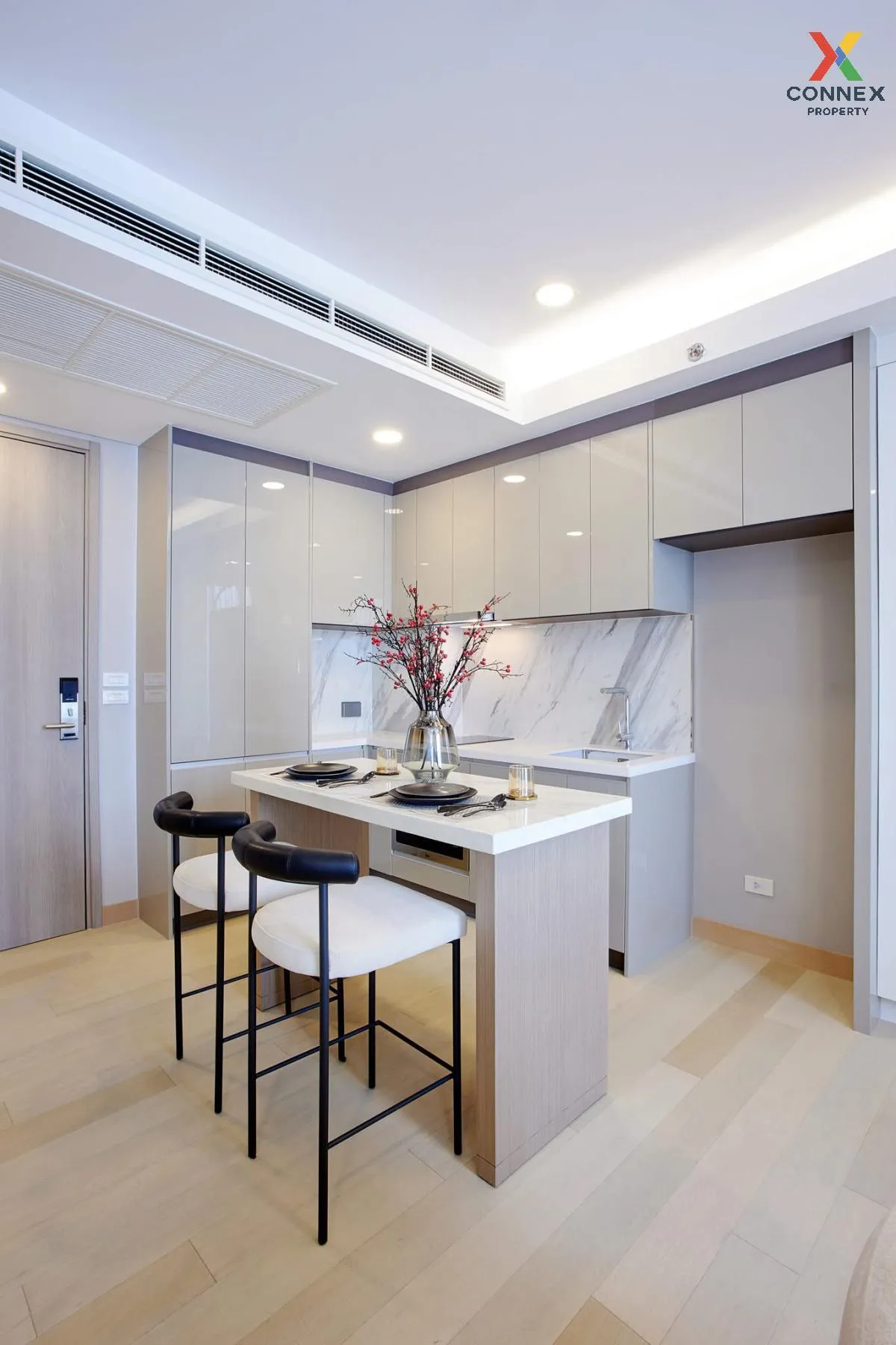 ขายคอนโด  ไซมิส เอ๊กซ์คลูซีพ ควีนส์ MRT-ศูนย์การประชุมแห่งชาติสิร