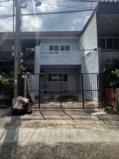 For Sale Townhouse/Townhome  , Phra Pin 2 Boromarajonani , Salathammasop Sop , Thawi Watthana , Bangkok , CX-135162