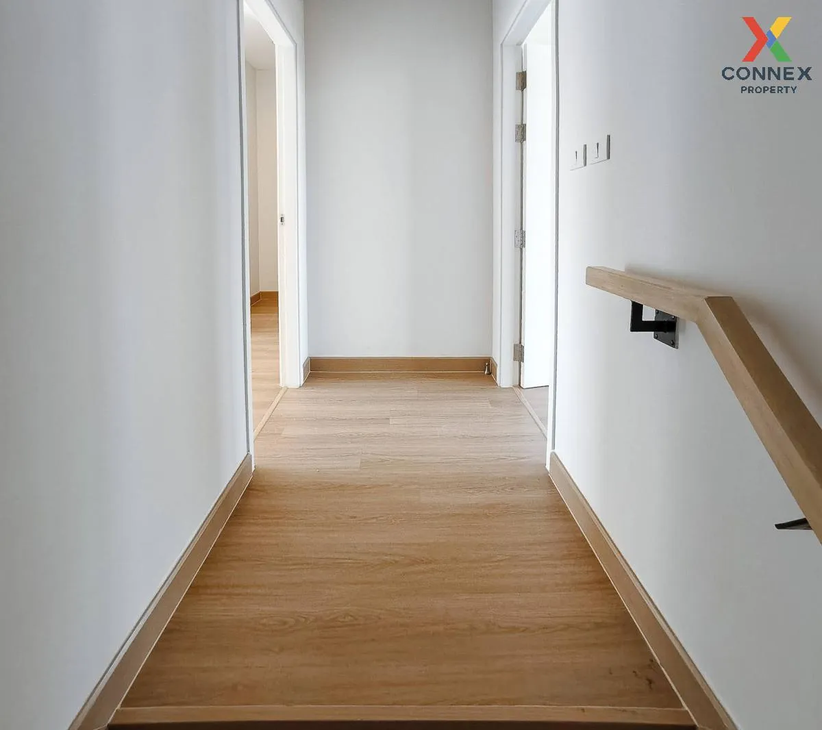 ขายทาวน์เฮ้าส์/ทาวน์โฮม  วี คอมพาวด์ บางวี คอมพาวด์ บางนา - ศรีนค