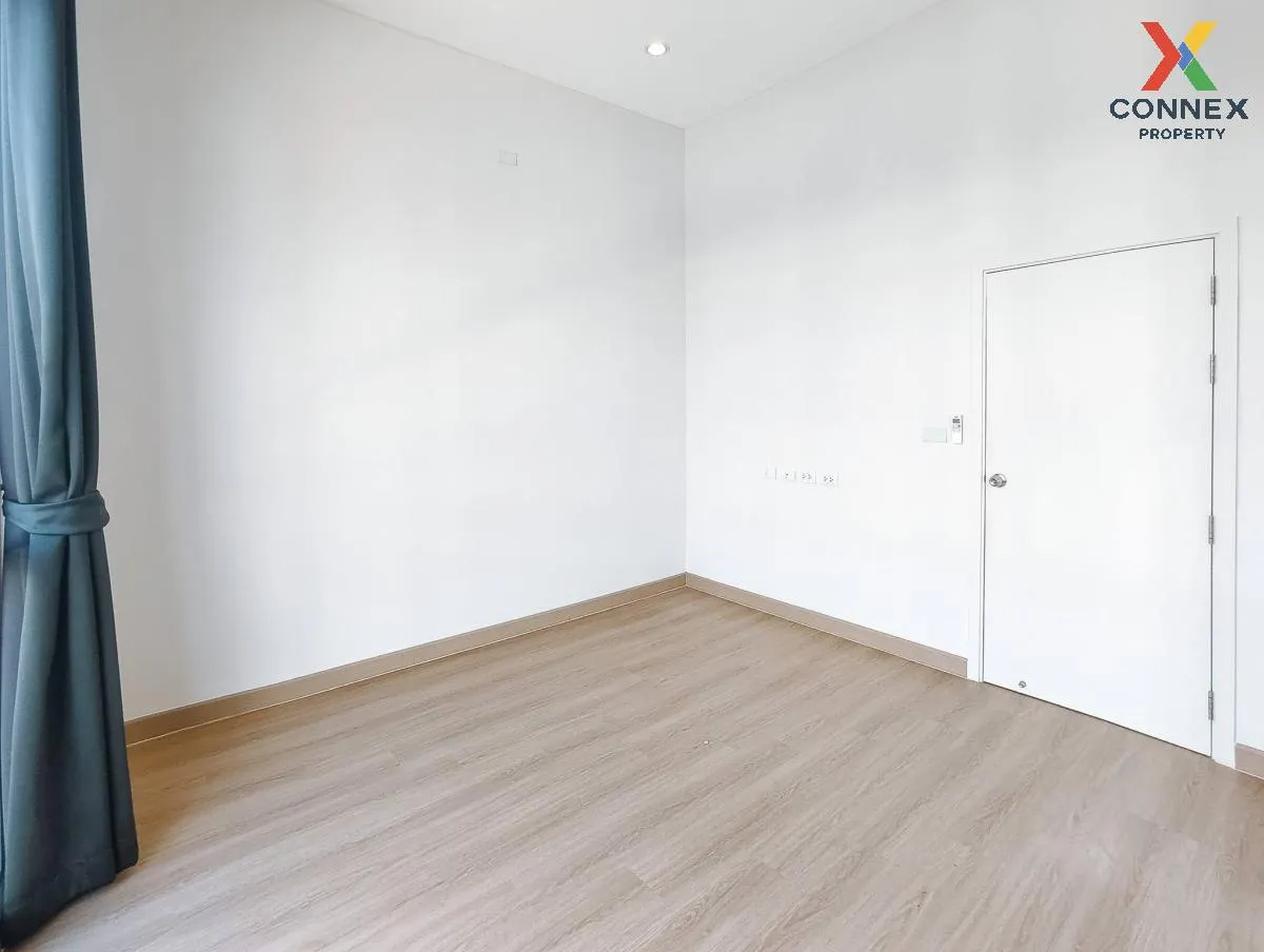 ขายทาวน์เฮ้าส์/ทาวน์โฮม  วี คอมพาวด์ บางวี คอมพาวด์ บางนา - ศรีนค