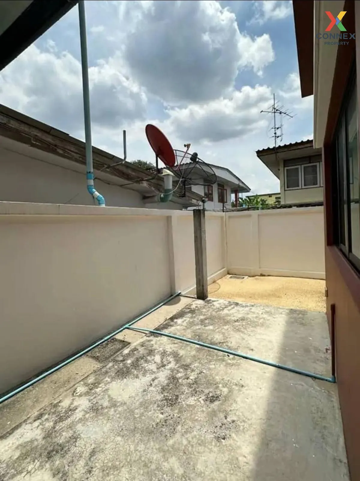 For Sale Luxury Townhouses @Kaset-Nawamin , high floor , corner u