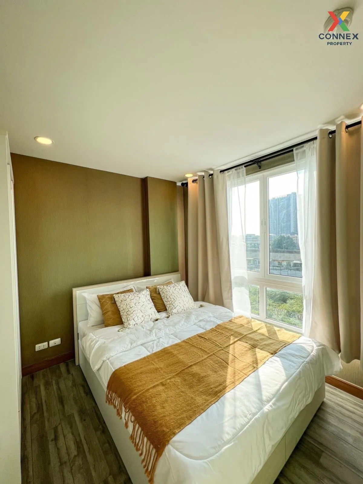 For Rent Condo , The Oscar Phetkasem 58 , newly renovated , Bang  3