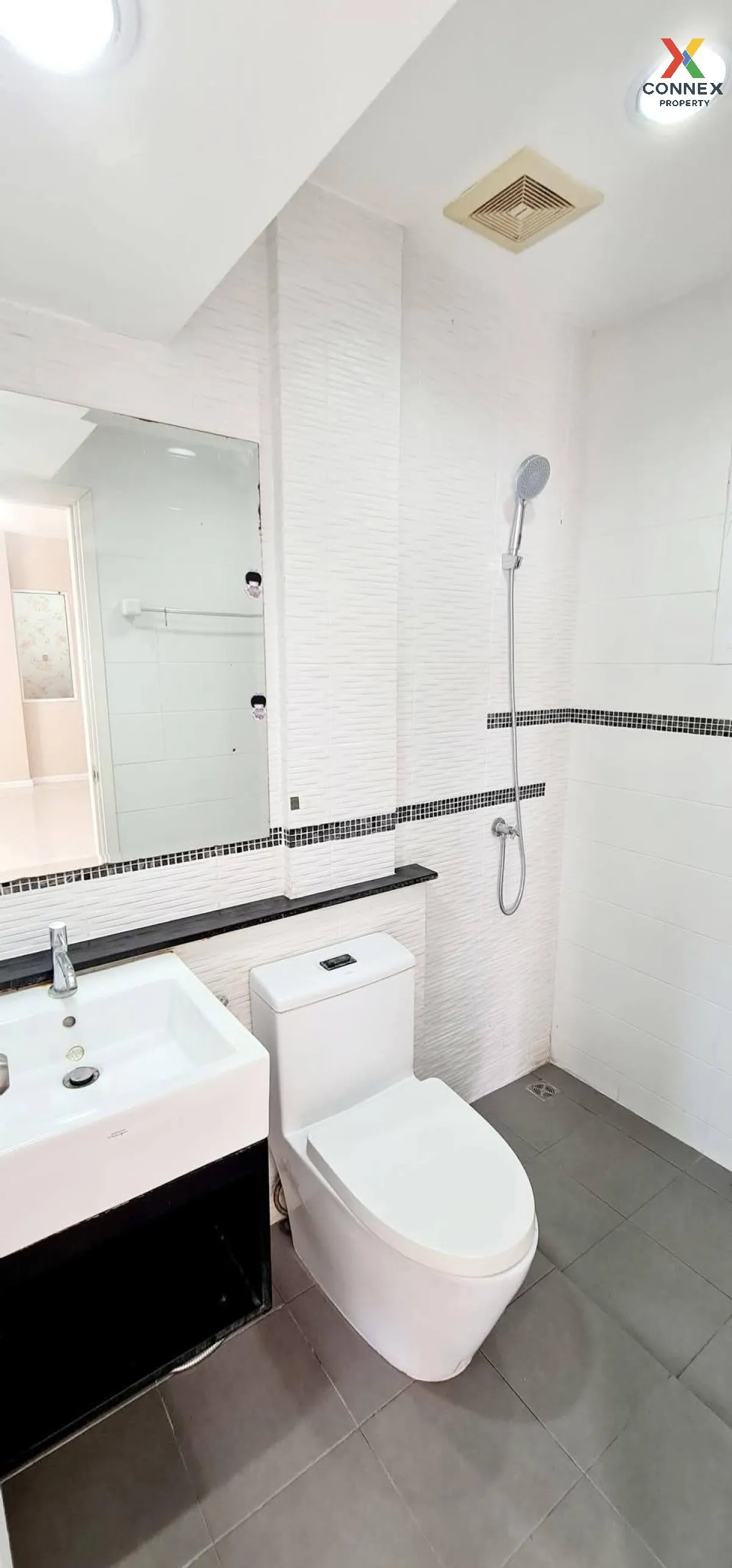 ขายบ้านวิรัลพัชร เอ็กซ์คลูซีฟ เฉลิมพระเกียรติฯ ซอย 8 ชั้นสูง ห้อง ขายบ้านวิรัลพัชร เอ็กซ์คลูซีฟ เฉลิมพระเกียรติฯ ซอย 8 ชั้นสูง ห้อง