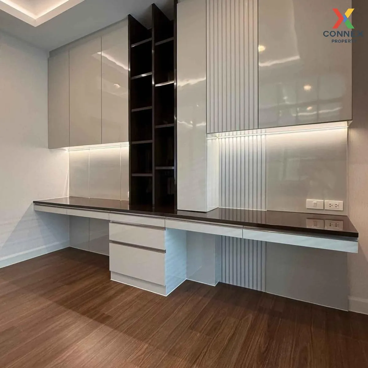 For Sale House , Bangkok Boulevard Srinakarin - Bangna , MRT-Srid For Sale House , Bangkok Boulevard Srinakarin - Bangna , MRT-Srid