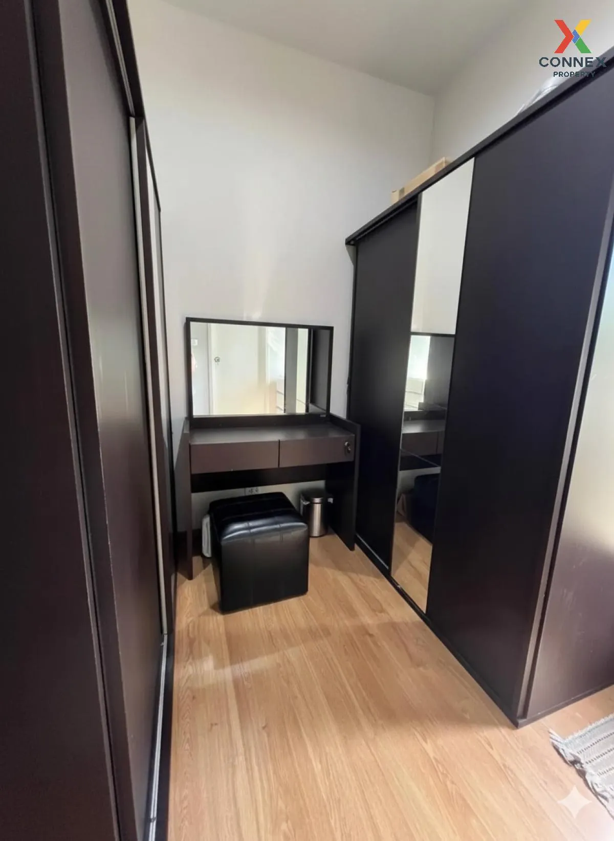 ขายทาวน์เฮ้าส์/ทาวน์โฮม  ไซมิส บลอสซั่ม แอท แฟชั่น วิวสวย ชั้นสูง