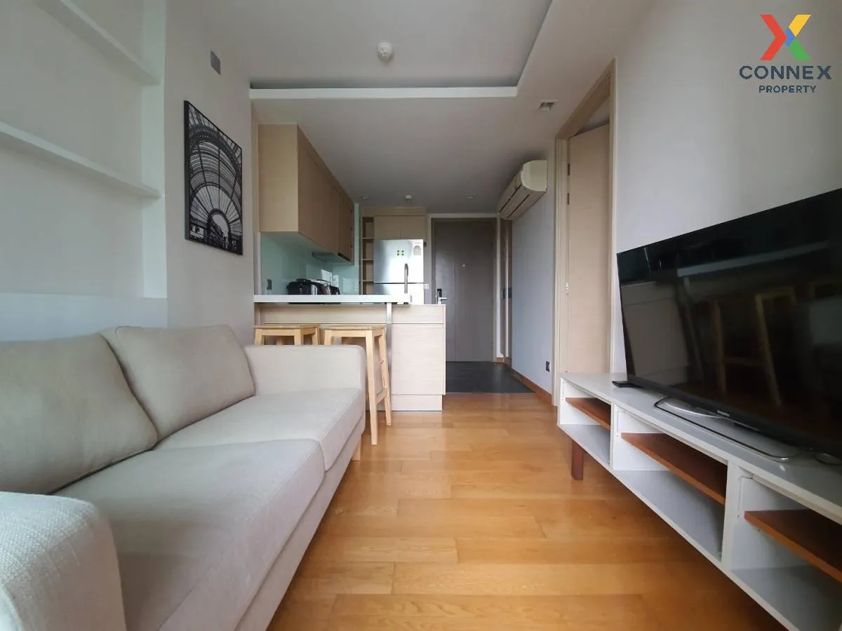 For Sale Condo , Via Botani , nice view , high floor , BTS-Phrom  For Sale Condo , Via Botani , nice view , high floor , BTS-Phrom  1